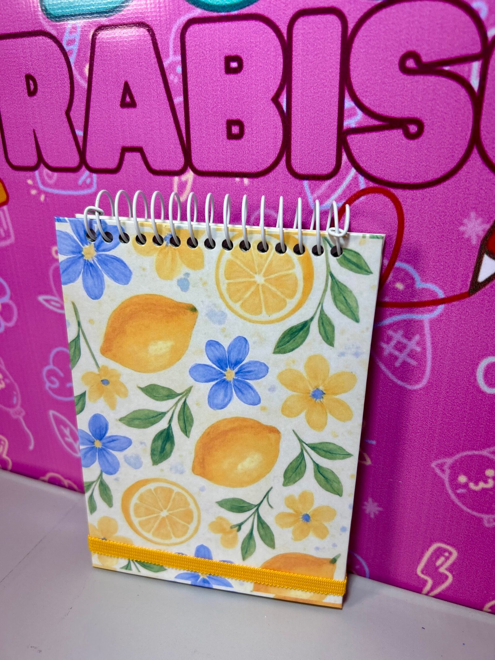 Kit Cadernos Fofos Limão 3 Peças A5 Colegial A6 Papelaria Elegante com Elástico 60 Folhas - Imagem 7